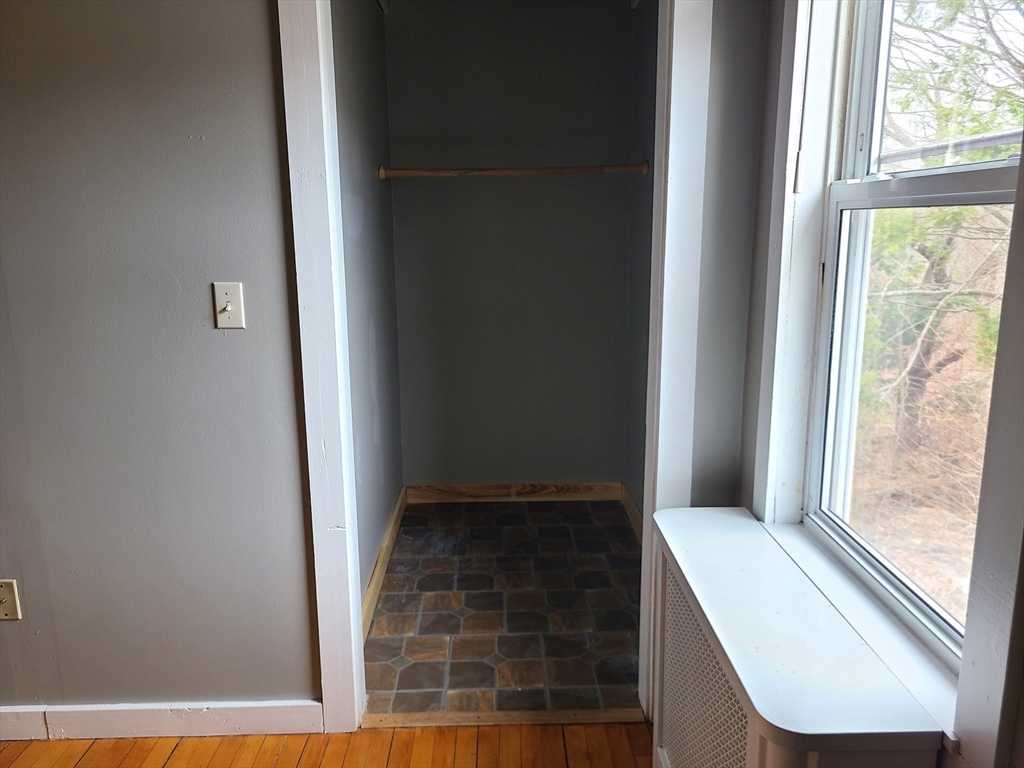 29 Franklin, Whitman