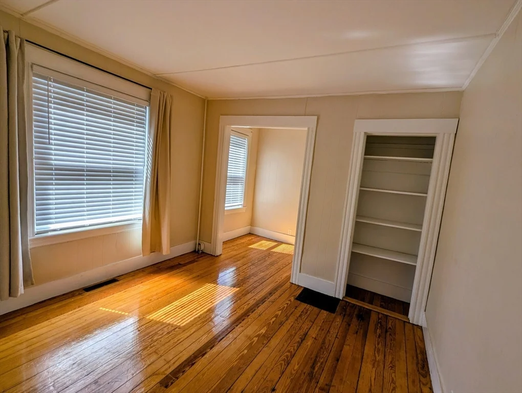 88 Crescent, Franklin