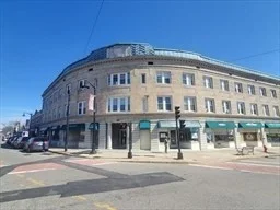 738 Washington St, Norwood