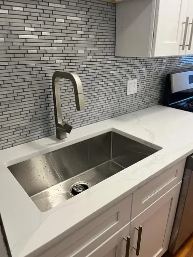 59 Hawthorne St, Davis Square