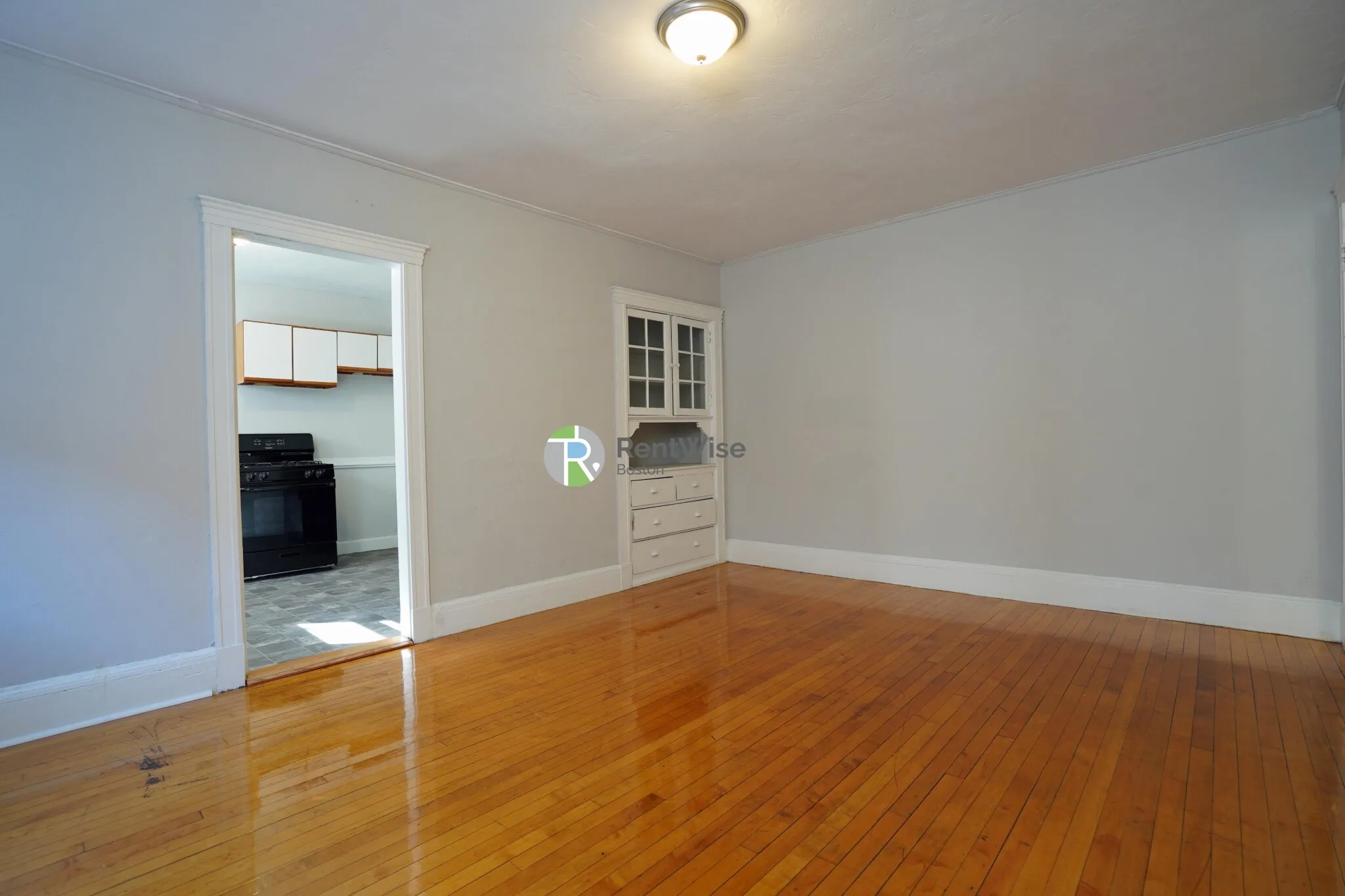 90 Cypress St, Emerson Gardens