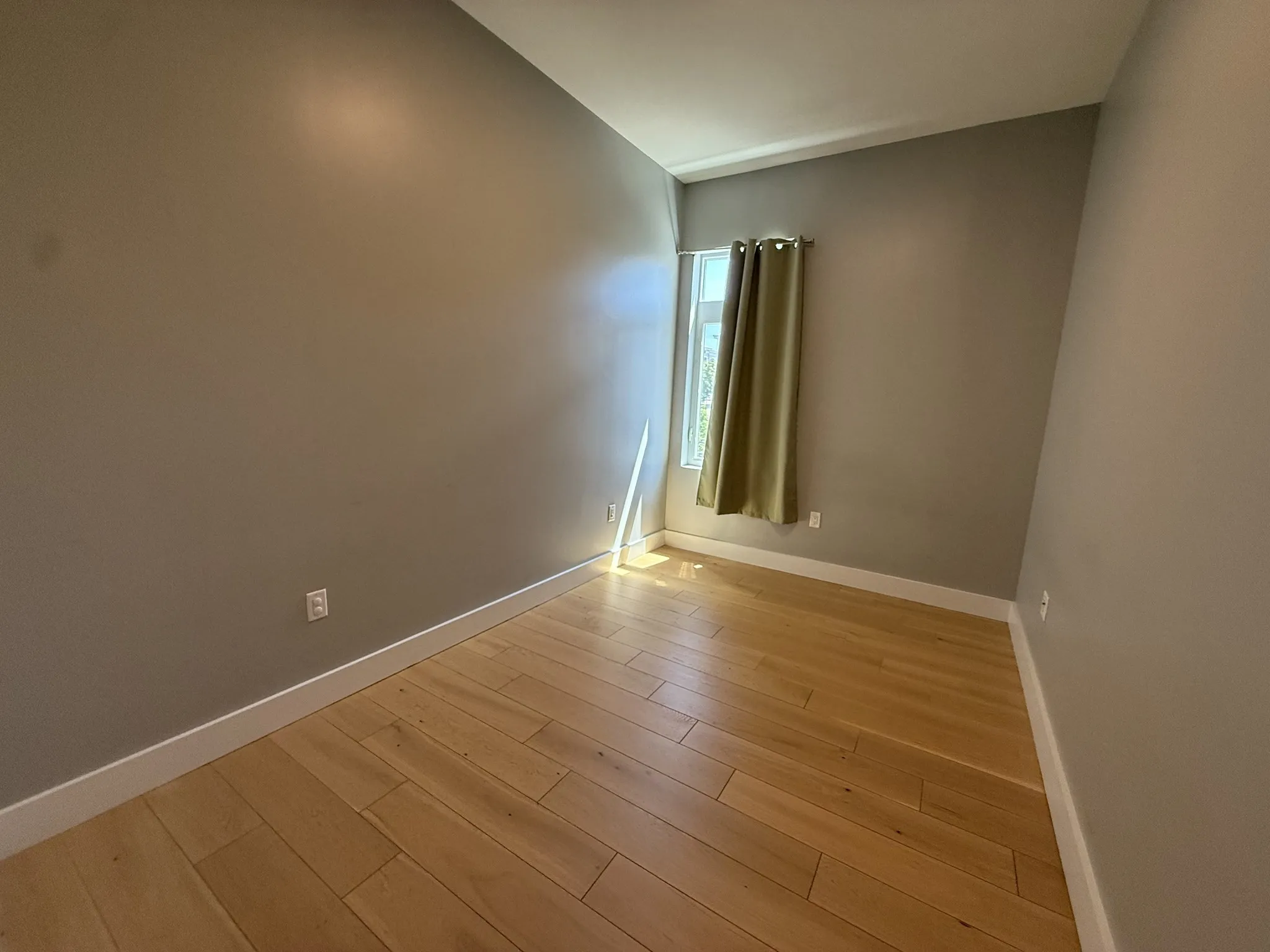 60 Cross Street East, East Somerville