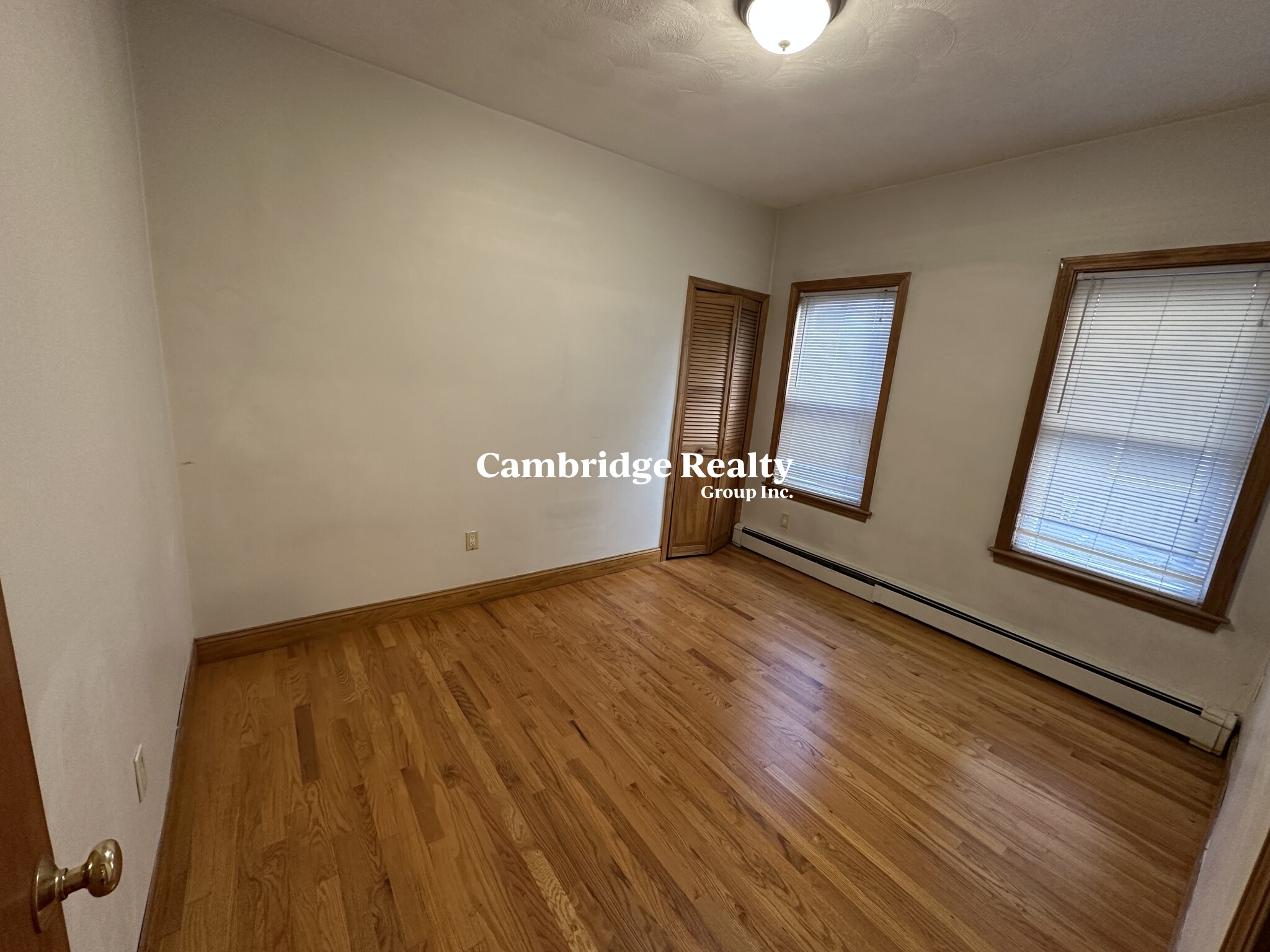 633 Boston Ave, Medford