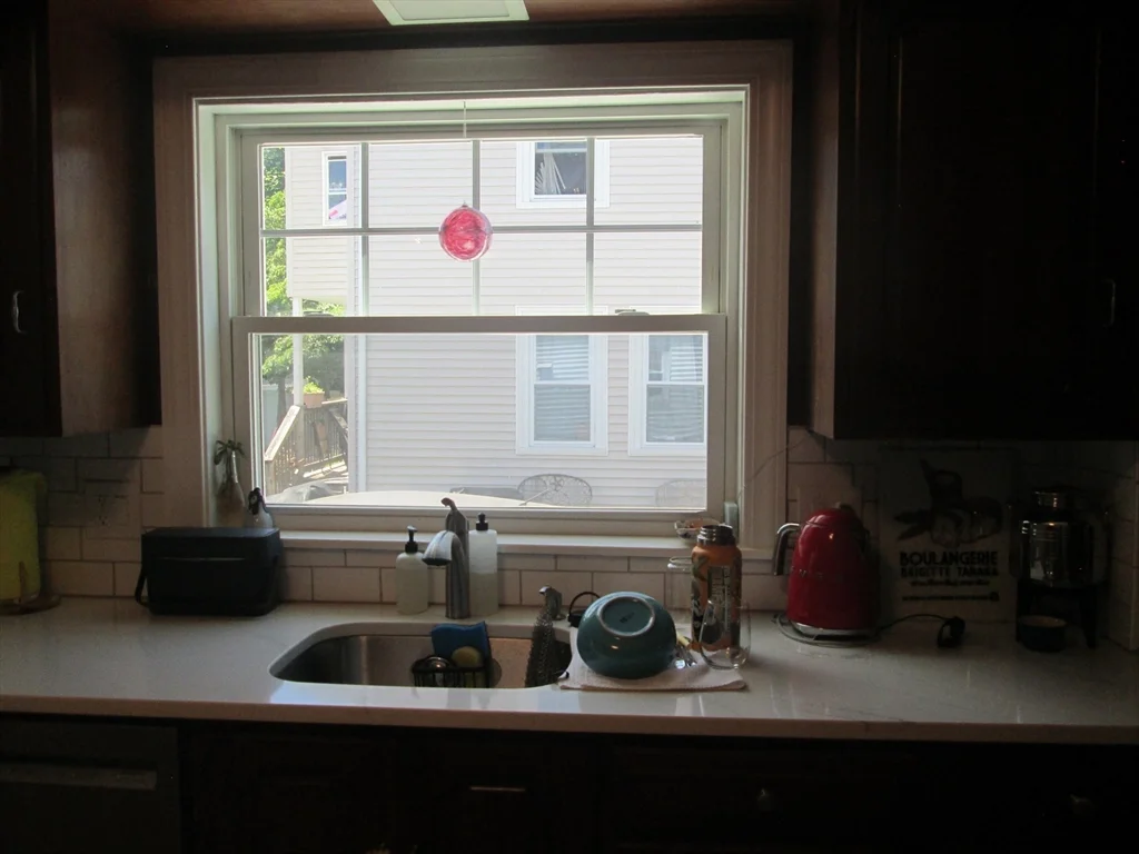 81 Webster St, Arlington