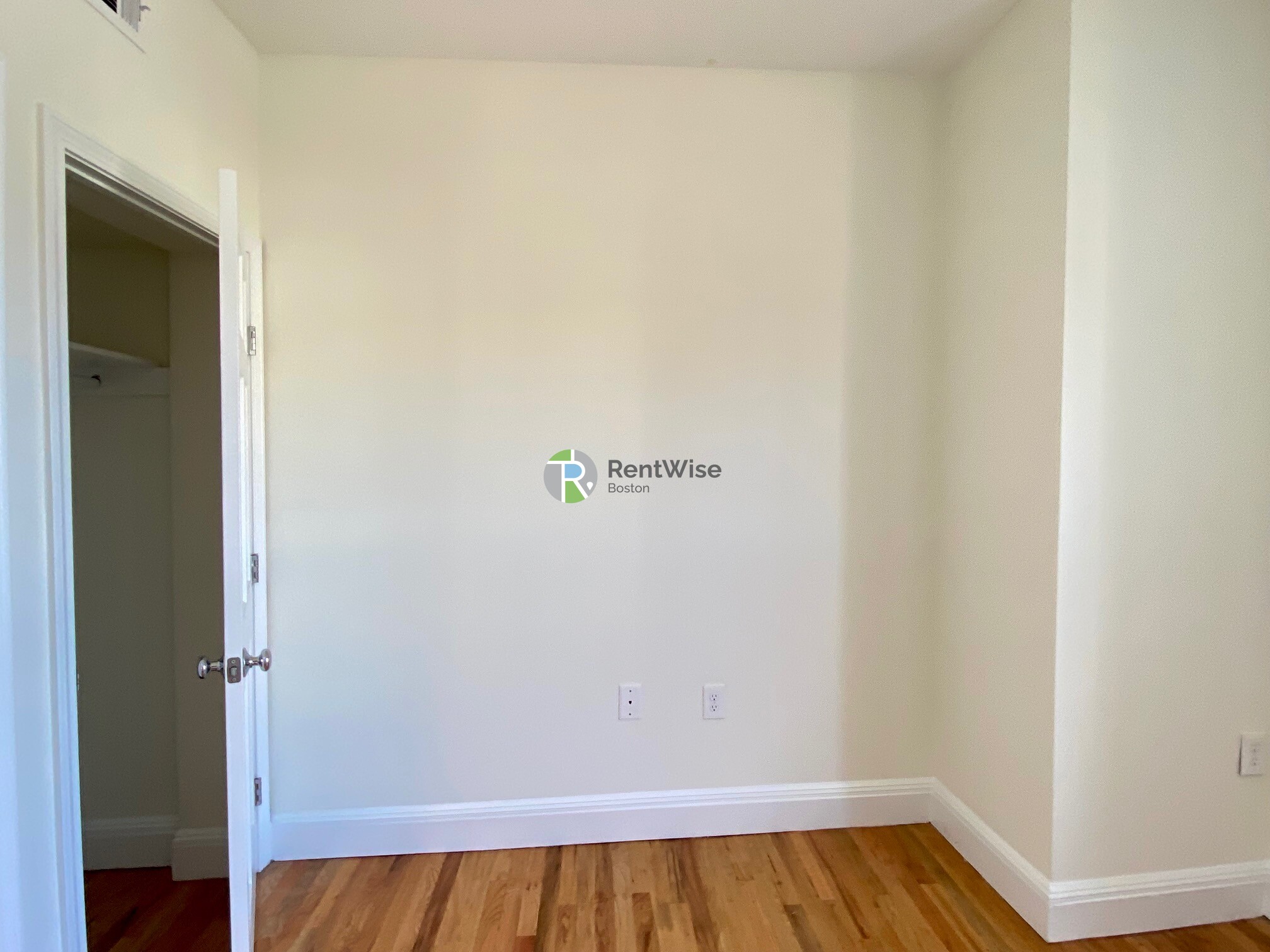 10 Brainerd Rd, Allston