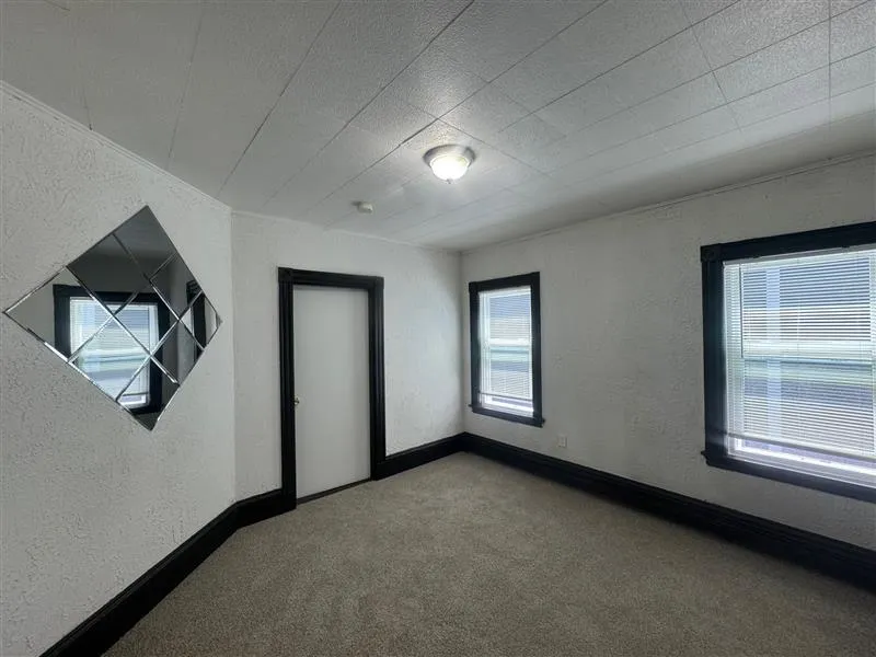 53 Hinckley St, Magoun Square