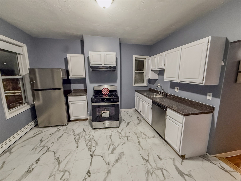 180 Quincy St, Boston