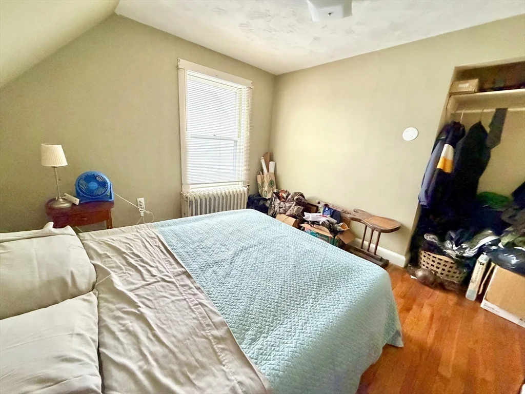 17 Clinton St, Newton