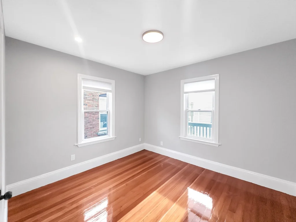 14-16 Arcola St, Jamaica Plain