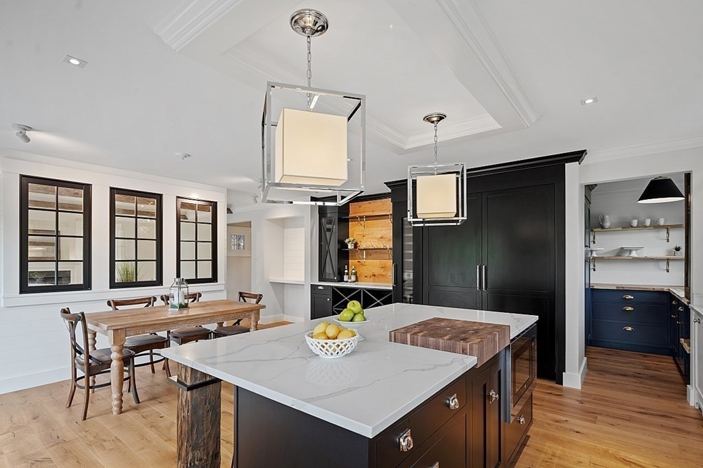 24 Mccallar Ln, Concord