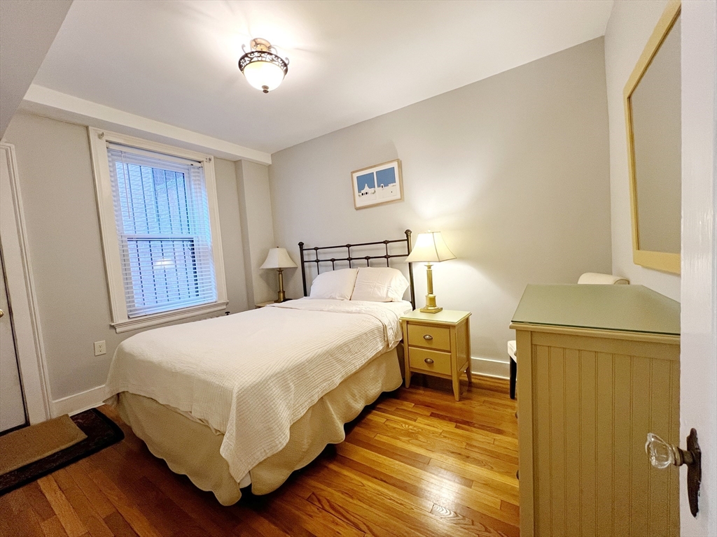 86 Commonwealth Ave, Back Bay