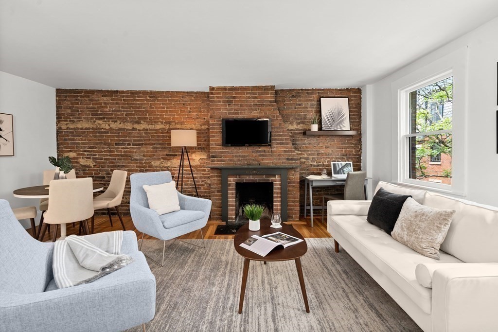 5 Melrose St, Back Bay