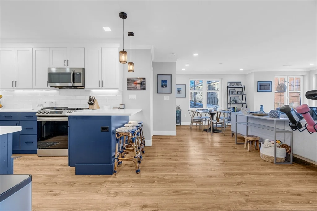 1721 Centre St, West Roxbury