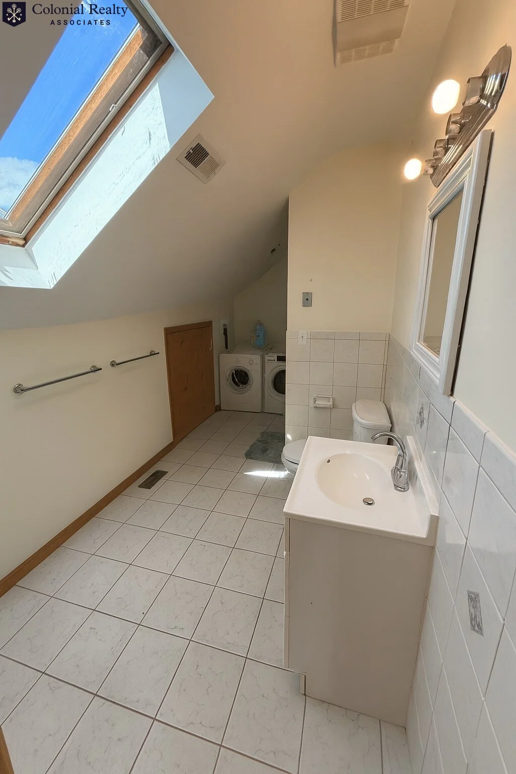 83 Putnam St, East Watertown