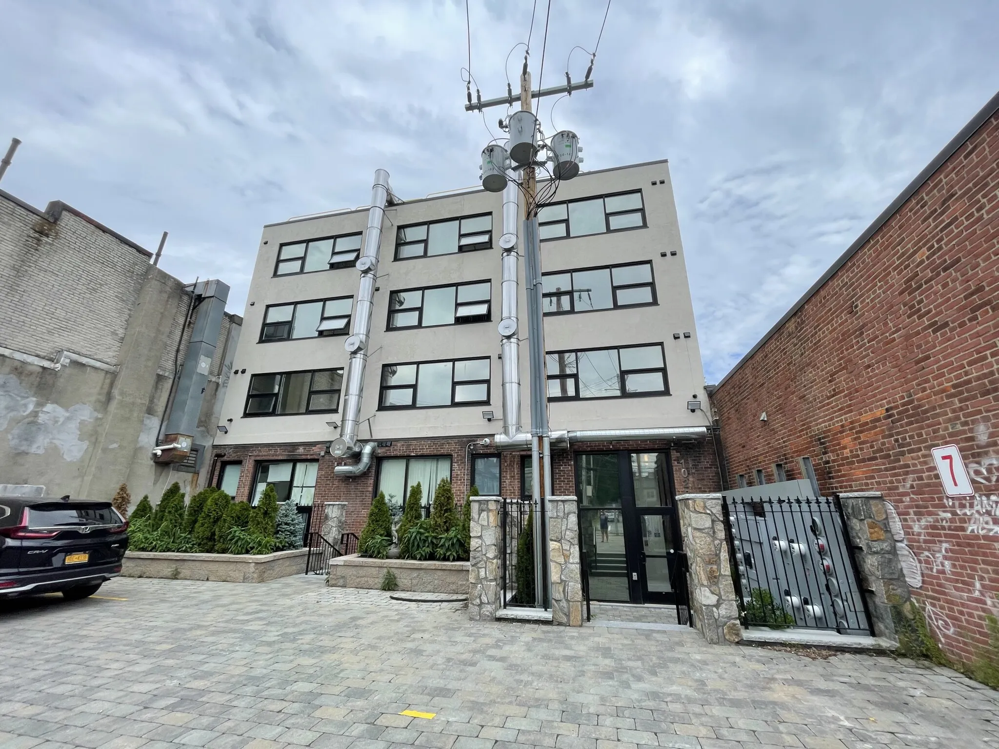 1028a Commonwealth Ave, Boston