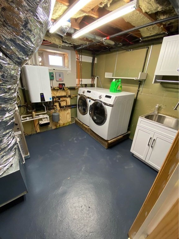 107 Lexington St, Burlington