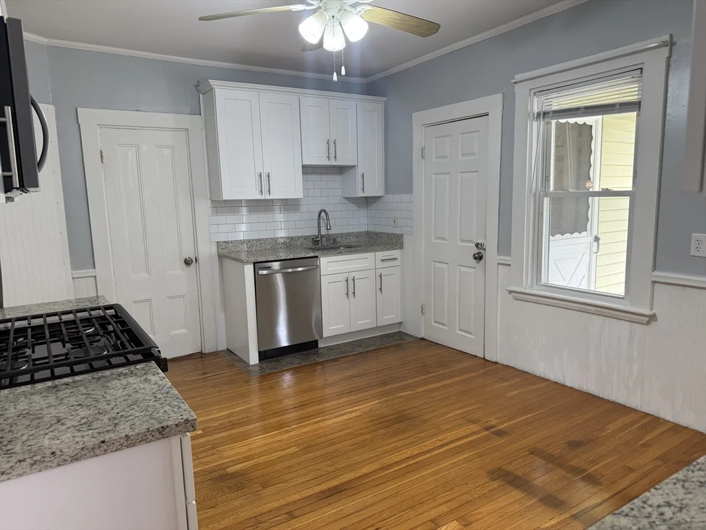 87 Glendower Rd, Roslindale