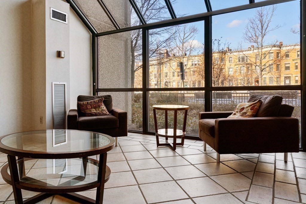 1731 Beacon, Beaconsfield