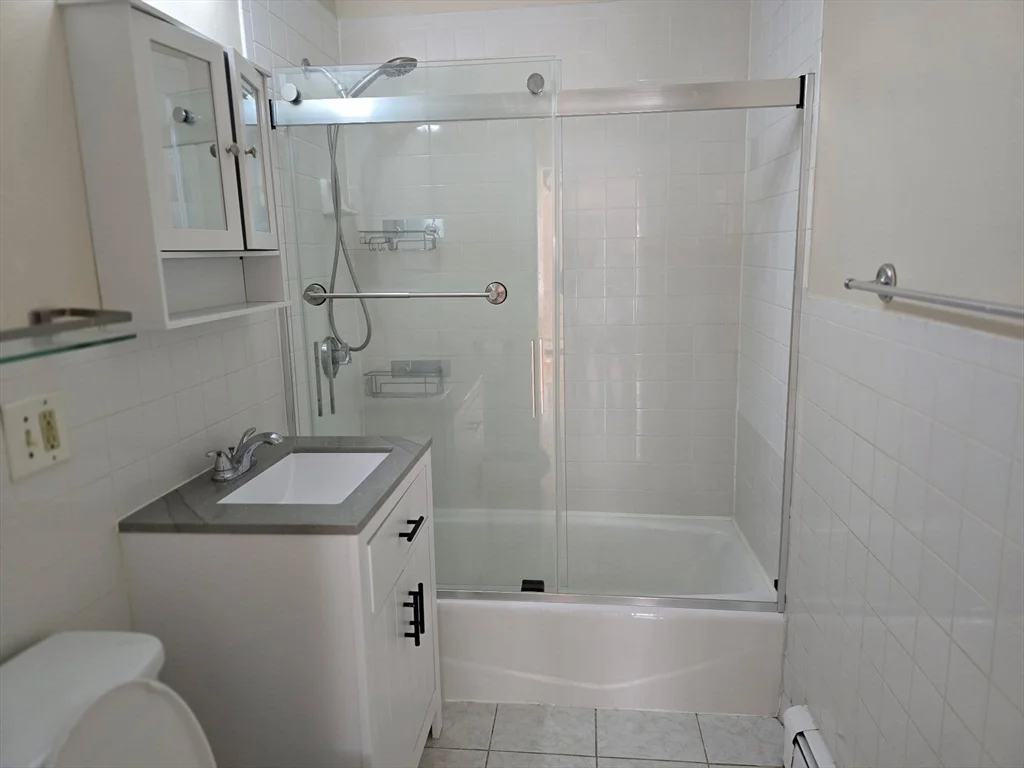 38 Milton, North Andover