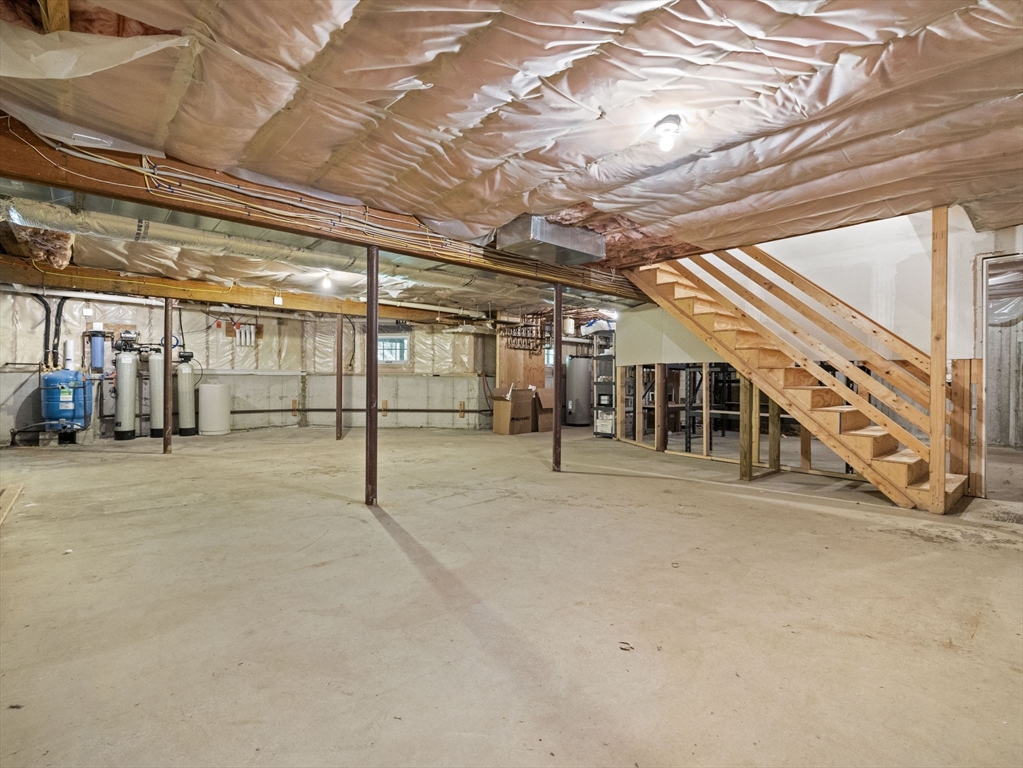 93 Goulding St W, Sherborn