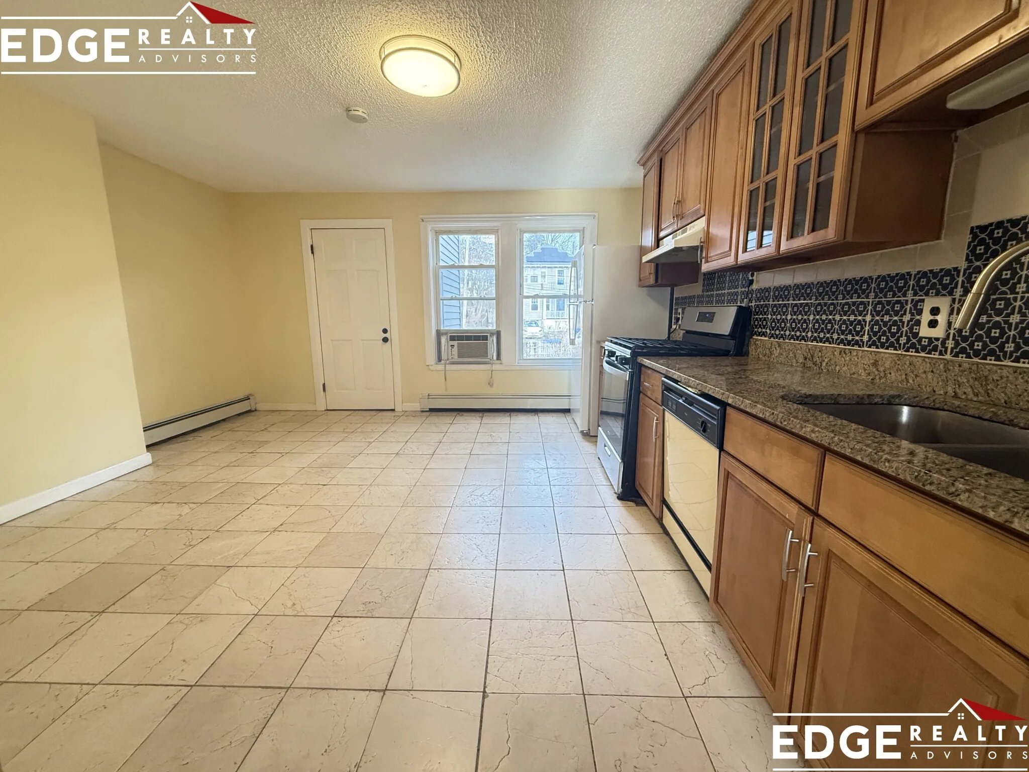 7 High Street Pl, Jamaica Plain