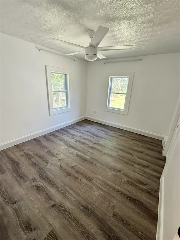 487 Mill St, Worcester