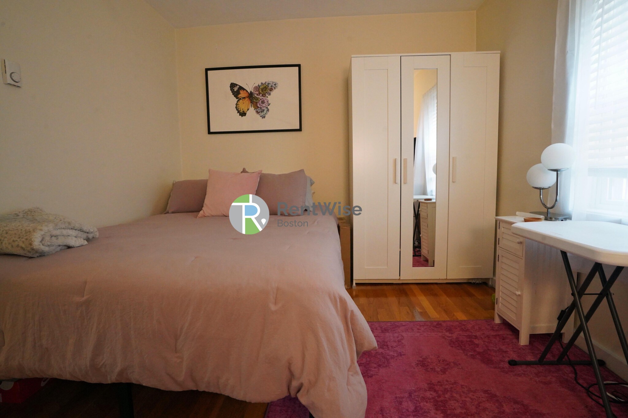 3 Schrepel Pl, South Boston