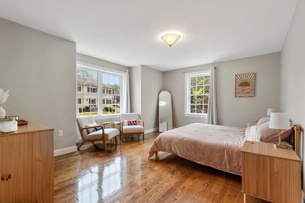 10 Carol Ave, Burlington