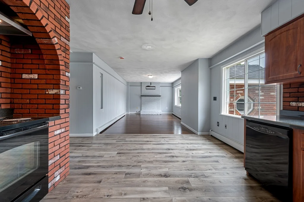 7 Pasadena Pkwy, Worcester