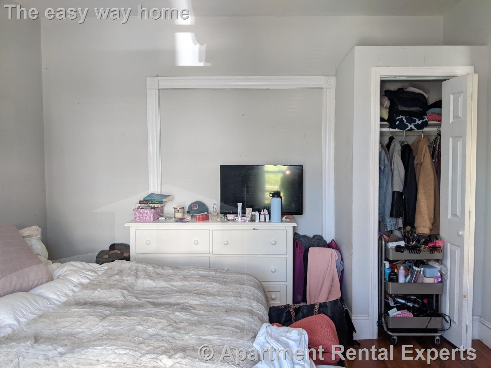 41 Belknap St, Teele Square