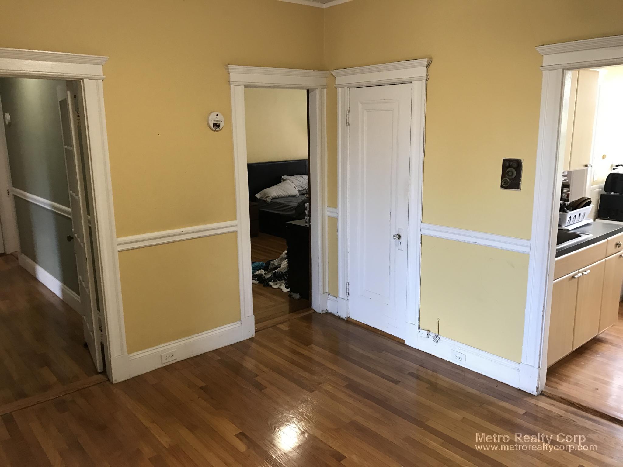 12 Greenway Ct, Coolidge Corner