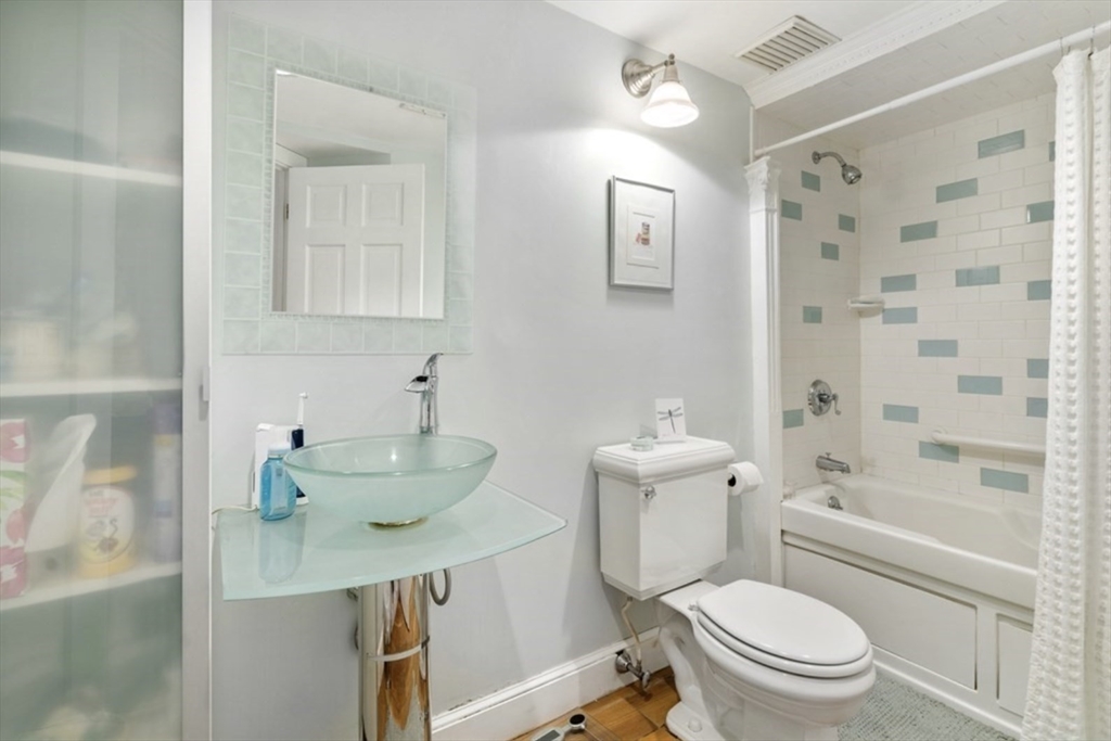 12 Keswick St, Fenway