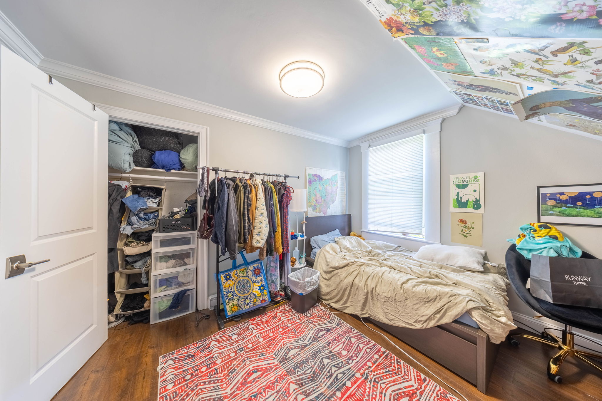 664 Moody St, South Side