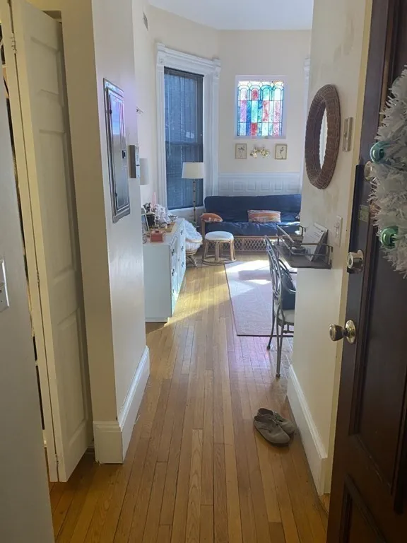 298 Commonwealth Ave, Back Bay