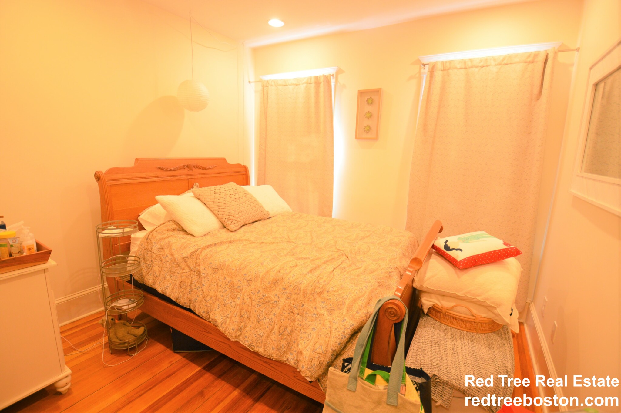 14 Breck Ave, Oak Square