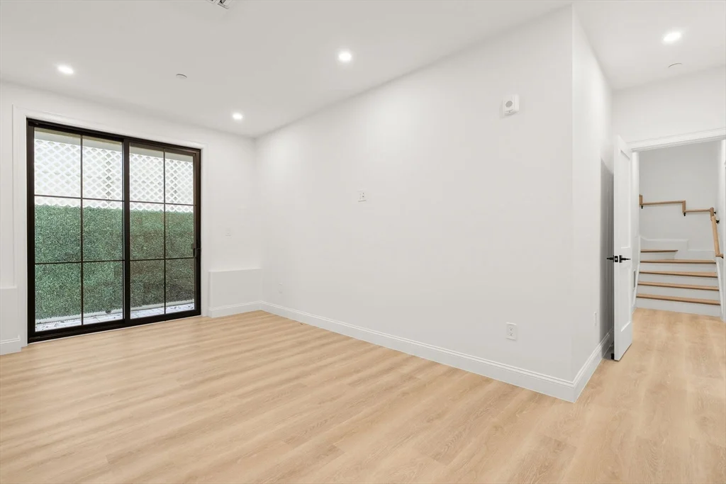 27 Shepard St, Brighton