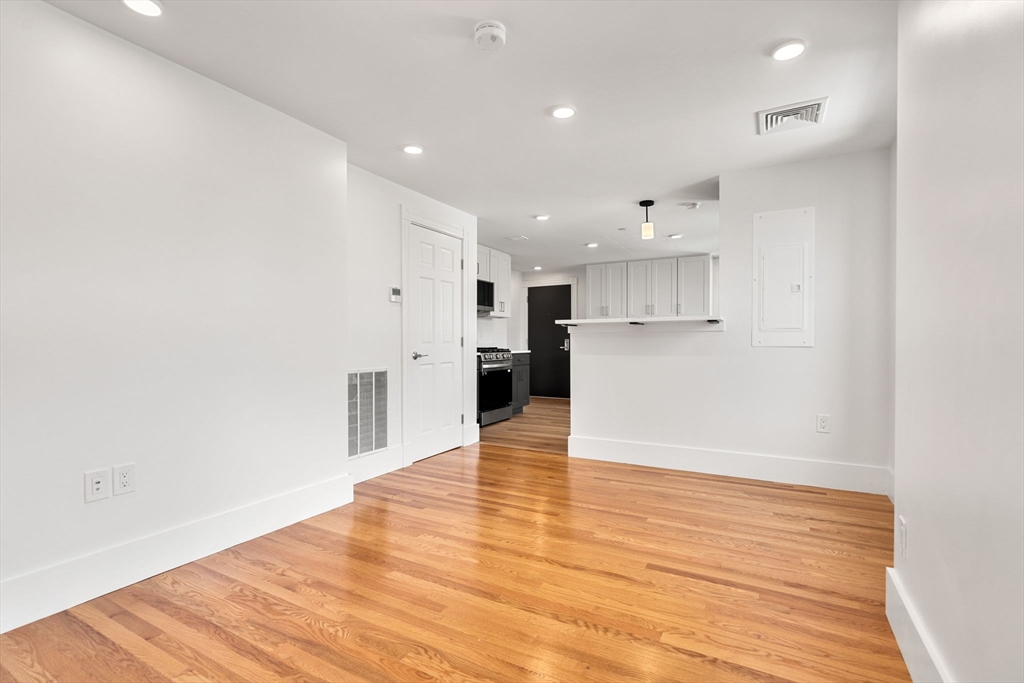 434 Massachusetts Ave, Central Square