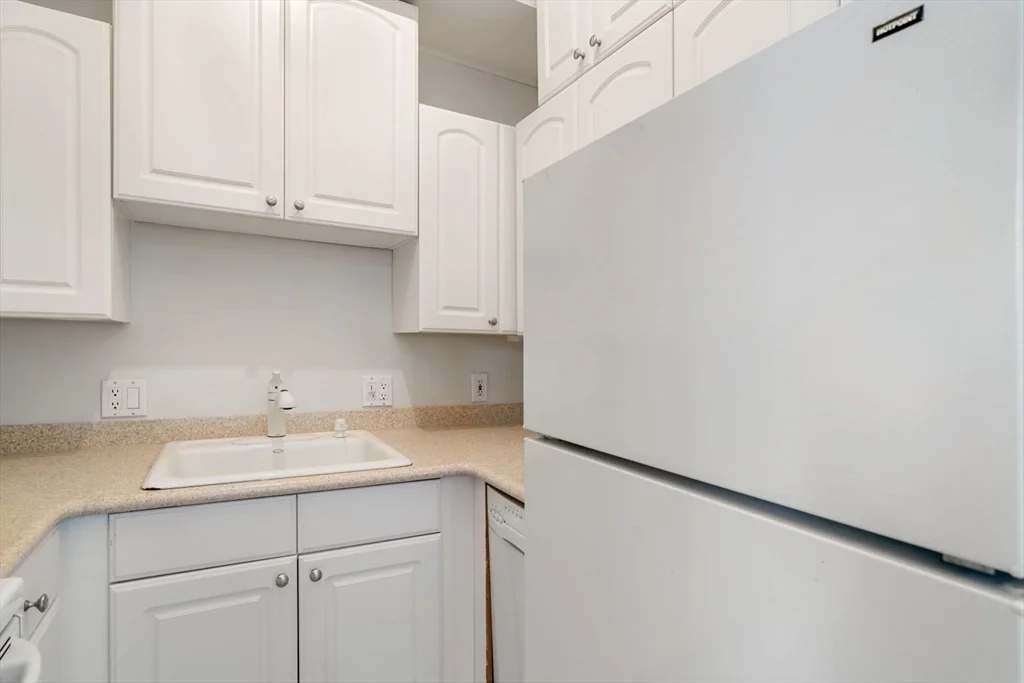 17 Cazenove St, South End