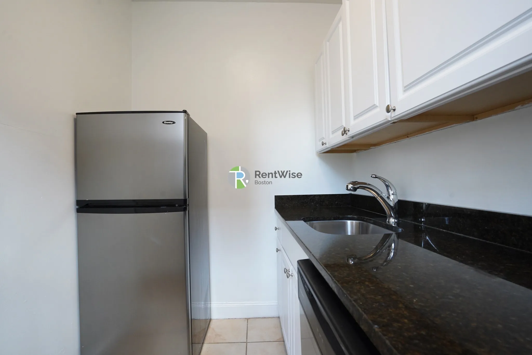 82 Brainerd Rd, Allston