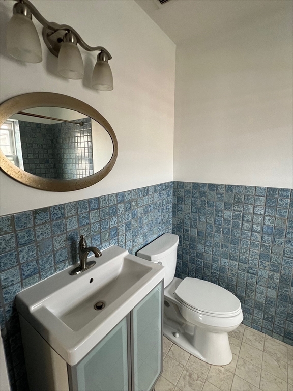 153 Lake Shore Rd, Brighton