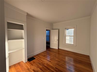 16 Stanford Ter, Ward Two