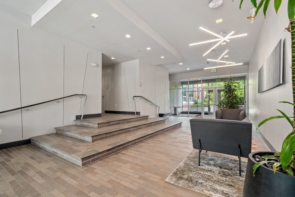 700 Harrison Ave, South End