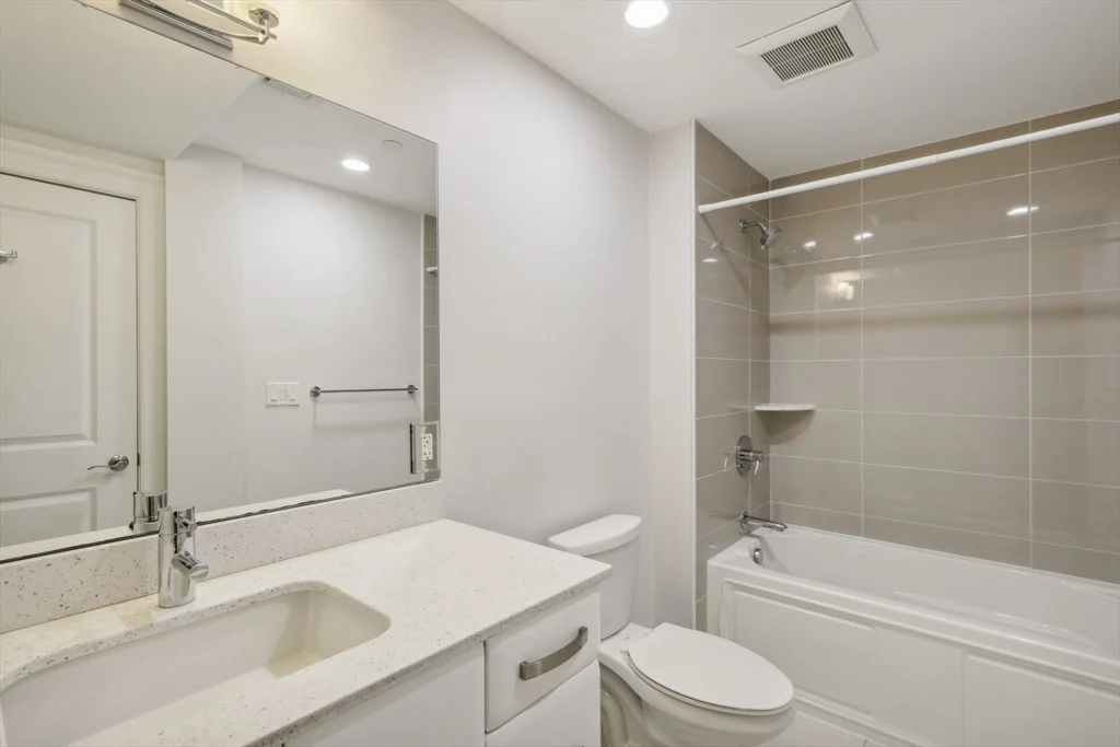 1471 Beacon St, Coolidge Corner