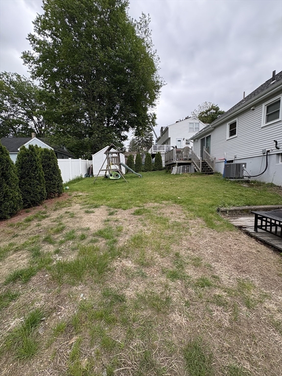 643 Beacon St, Centralville