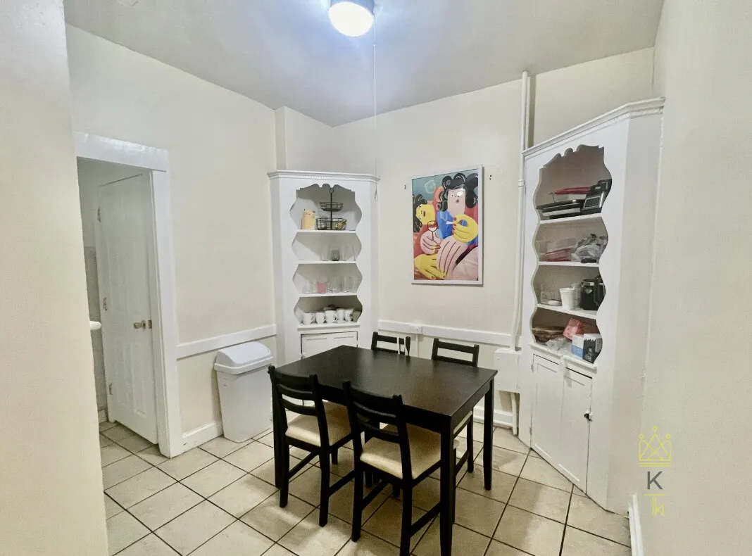 322 Saint Paul St, North Brookline