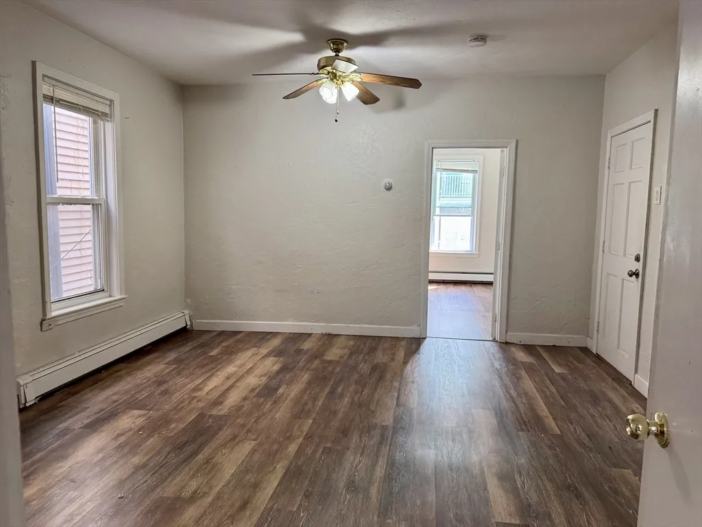 230 Havre St, East Boston