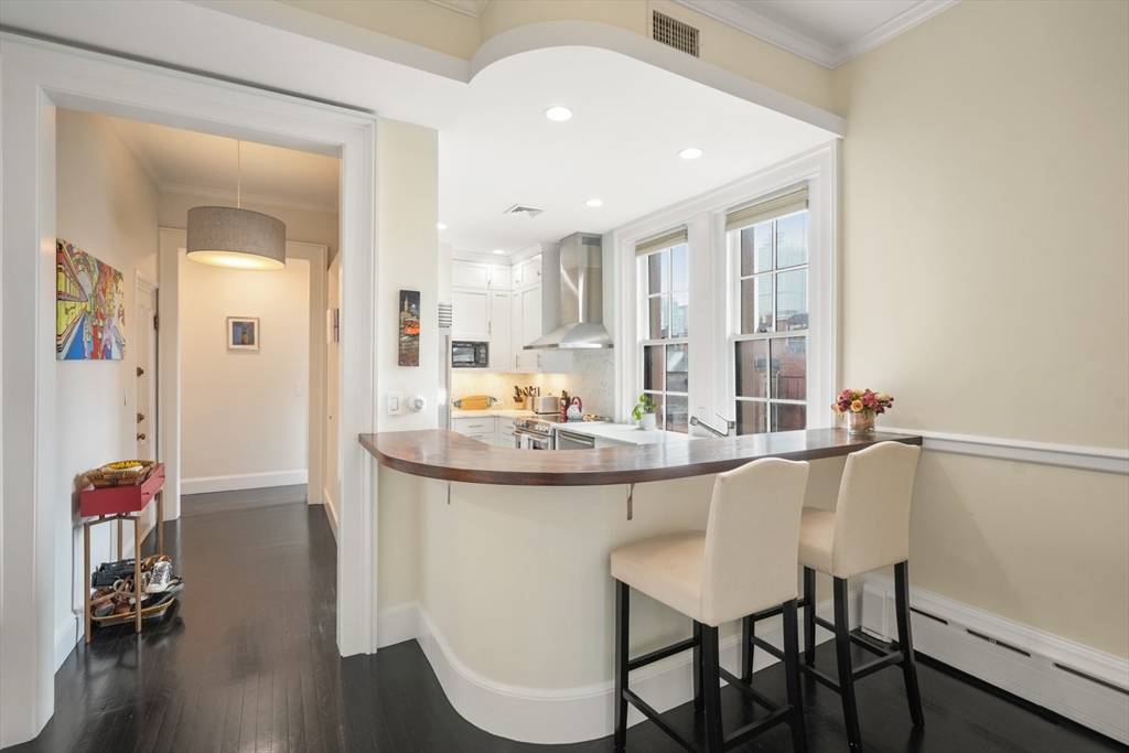 285 Clarendon St, Back Bay