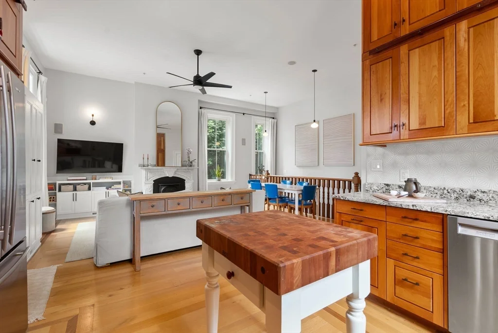 200 Amory St, Jamaica Plain