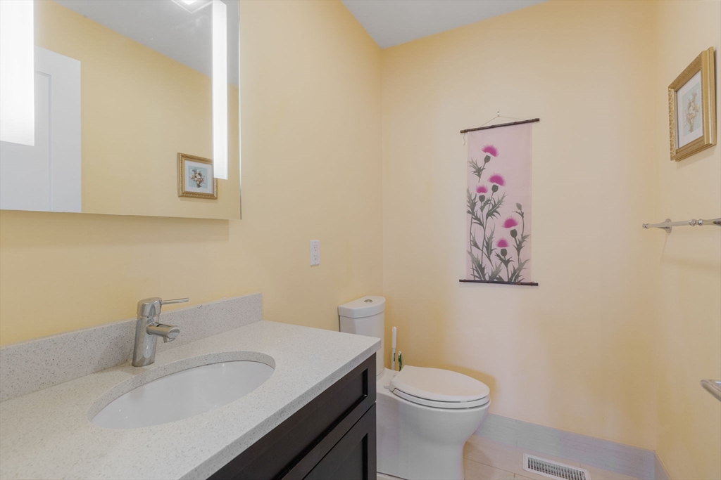 7 Ballord Pl, Riverside