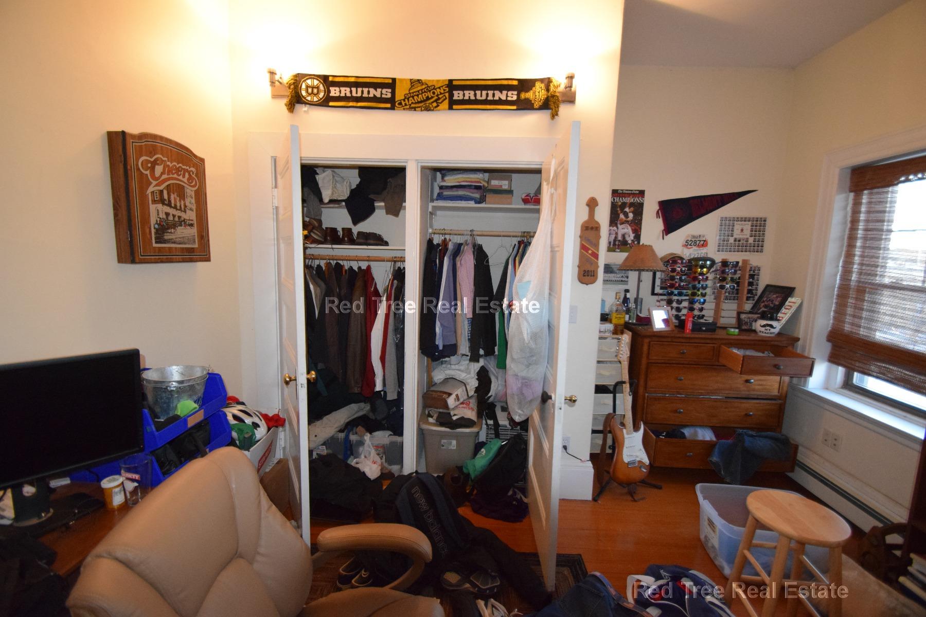 1689 Beacon St, Aspinwall Hill